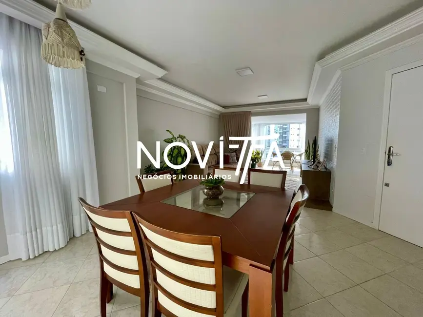 Foto 4 de Apartamento com 3 quartos à venda, 129m2 em Meia Praia, Itapema - SC