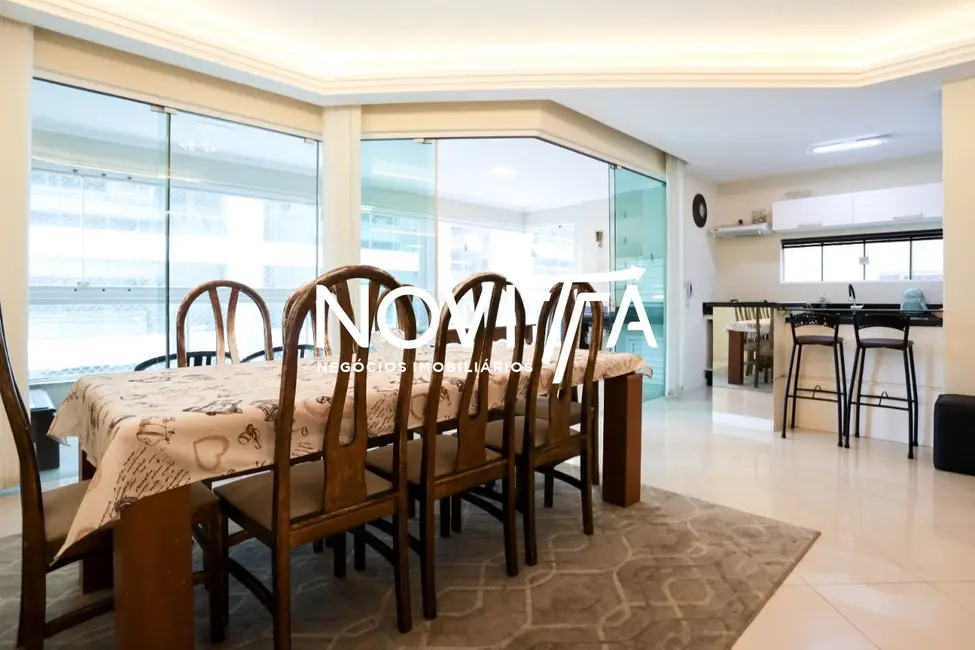 Foto 4 de Apartamento com 3 quartos à venda, 123m2 em Meia Praia, Itapema - SC