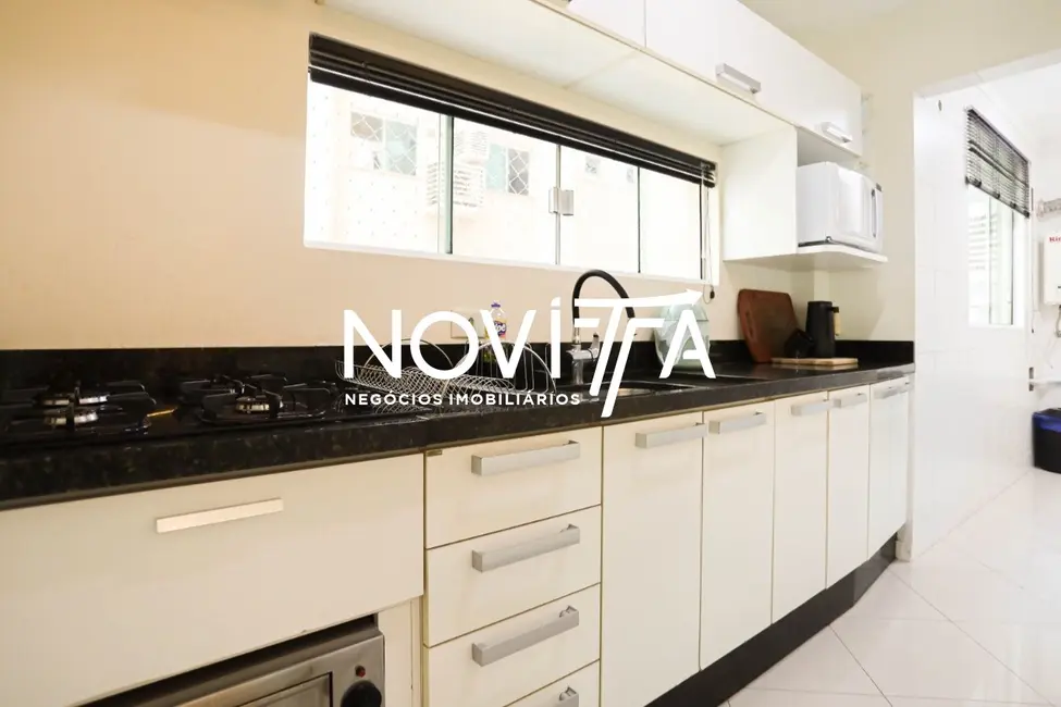 Foto 3 de Apartamento com 3 quartos à venda, 123m2 em Meia Praia, Itapema - SC