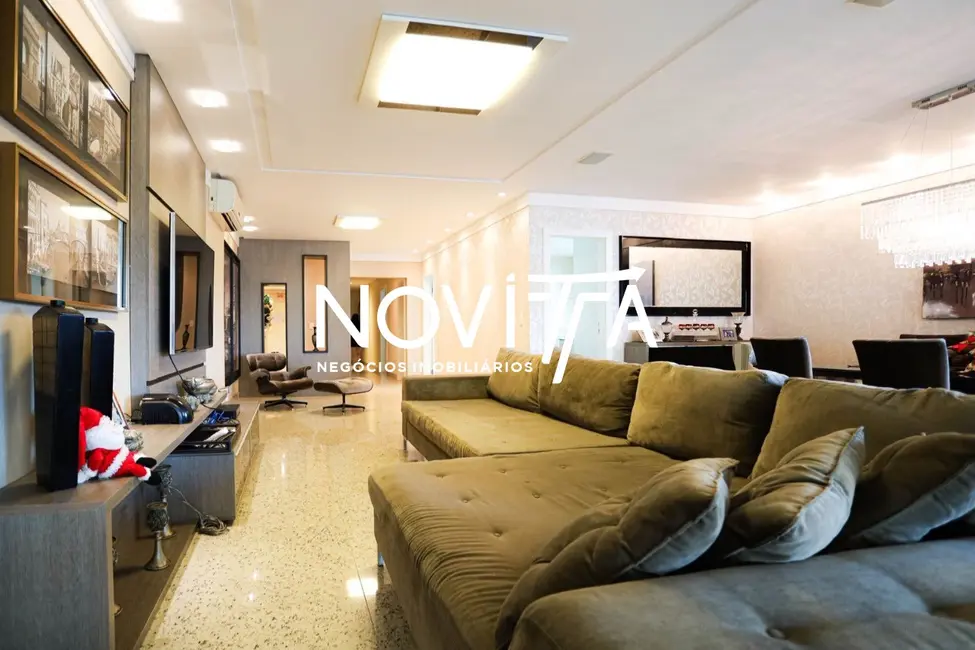 Apartamento com 4 quartos à venda, 350m2 em Centro, Itapema - SC - imagem 8 Foto 8 de Apartamento com 4 quartos à venda, 350m2 em Centro, Itapema - SC