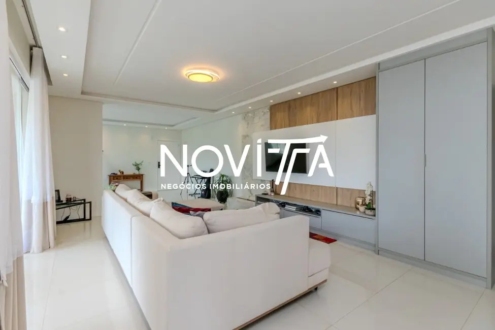 Apartamento com 4 quartos à venda, 220m2 em Meia Praia, Itapema - SC - imagem 2 Foto 2 de Apartamento com 4 quartos à venda, 220m2 em Meia Praia, Itapema - SC