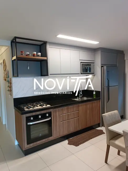 Foto 4 de Apartamento com 2 quartos à venda, 70m2 em Itapema - SC
