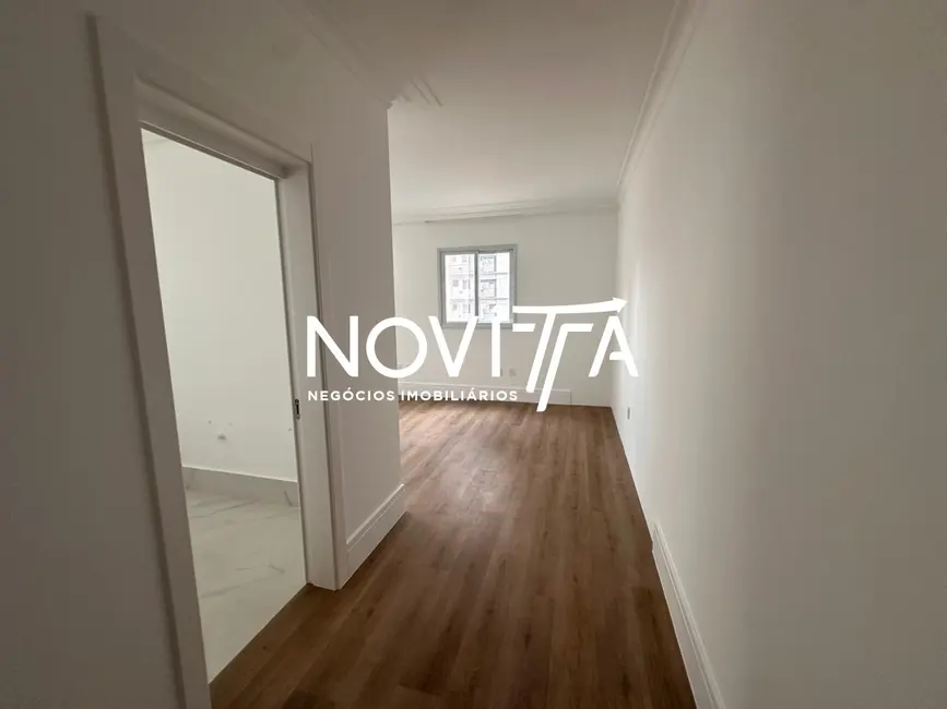 Apartamento com 4 quartos à venda, 157m2 em Meia Praia, Itapema - SC - imagem 2 Foto 2 de Apartamento com 4 quartos à venda, 157m2 em Meia Praia, Itapema - SC