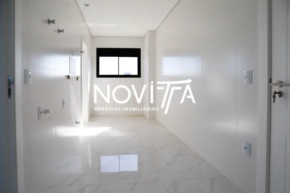 Foto 5 de Apartamento com 4 quartos à venda, 320m2 em Meia Praia, Itapema - SC