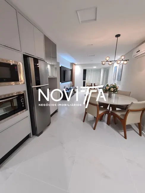 Foto 3 de Apartamento com 2 quartos à venda, 86m2 em Centro, Itapema - SC