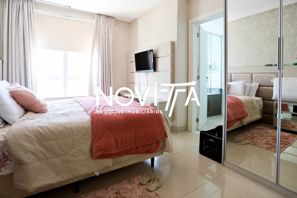 Foto 9 de Apartamento com 3 quartos à venda, 155m2 em Meia Praia, Itapema - SC