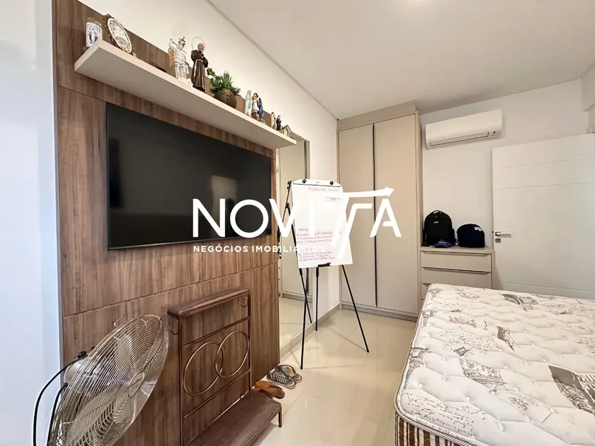 Foto 1 de Apartamento com 3 quartos à venda, 116m2 em Meia Praia, Itapema - SC