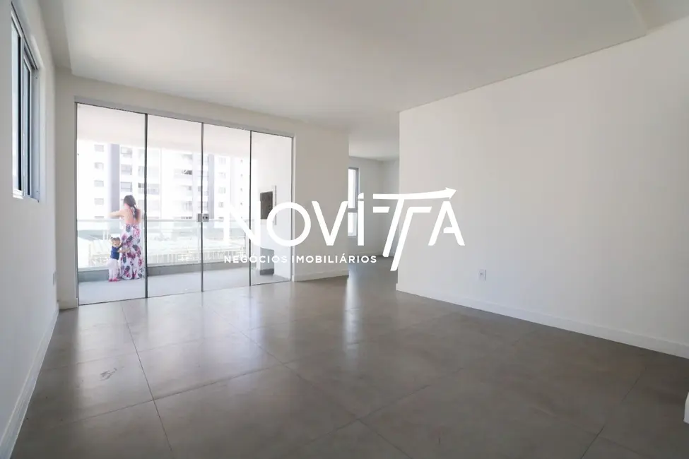 Foto 7 de Apartamento com 2 quartos à venda, 92m2 em Meia Praia, Itapema - SC