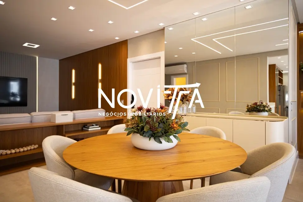 Foto 2 de Apartamento com 4 quartos à venda, 197m2 em Meia Praia, Itapema - SC