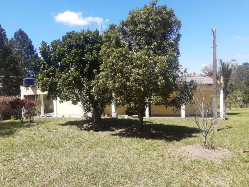 Chácara com 2 quartos à venda, 305m2 em Itapetininga - SP - imagem 3 Foto 3 de Chácara com 2 quartos à venda, 305m2 em Itapetininga - SP