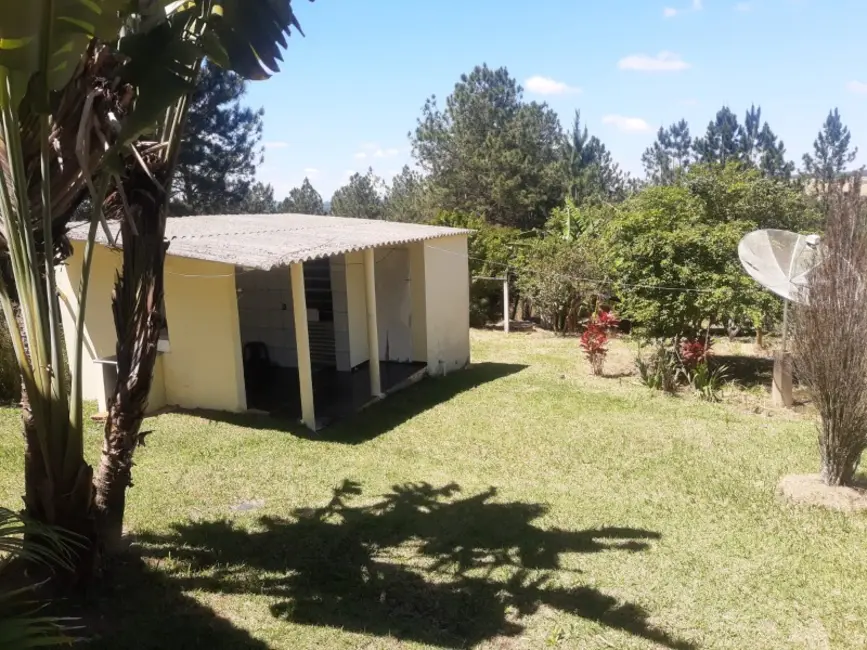 Chácara com 2 quartos à venda, 305m2 em Itapetininga - SP - imagem 9 Foto 9 de Chácara com 2 quartos à venda, 305m2 em Itapetininga - SP