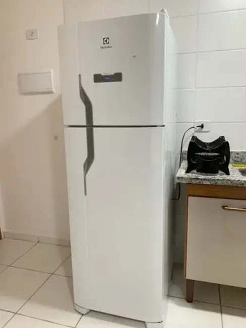Apartamento com 2 quartos à venda, 49m2 em Aviação, Praia Grande - SP - imagem 3 Foto 3 de Apartamento com 2 quartos à venda, 49m2 em Aviação, Praia Grande - SP
