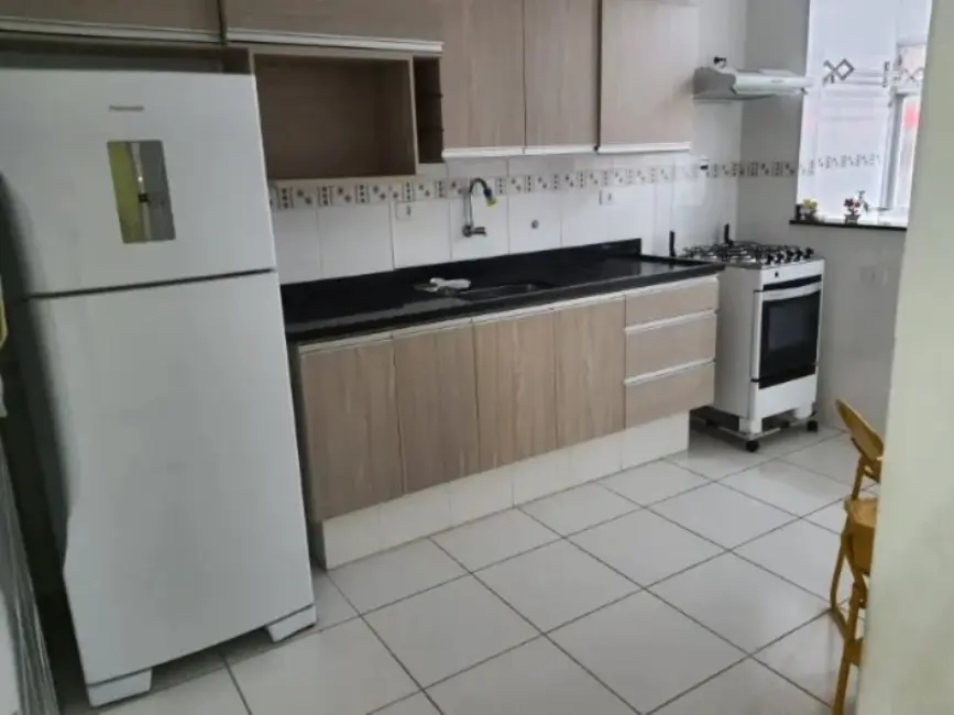 Foto 2 de Apartamento com 2 quartos à venda, 84m2 em Tupi, Praia Grande - SP