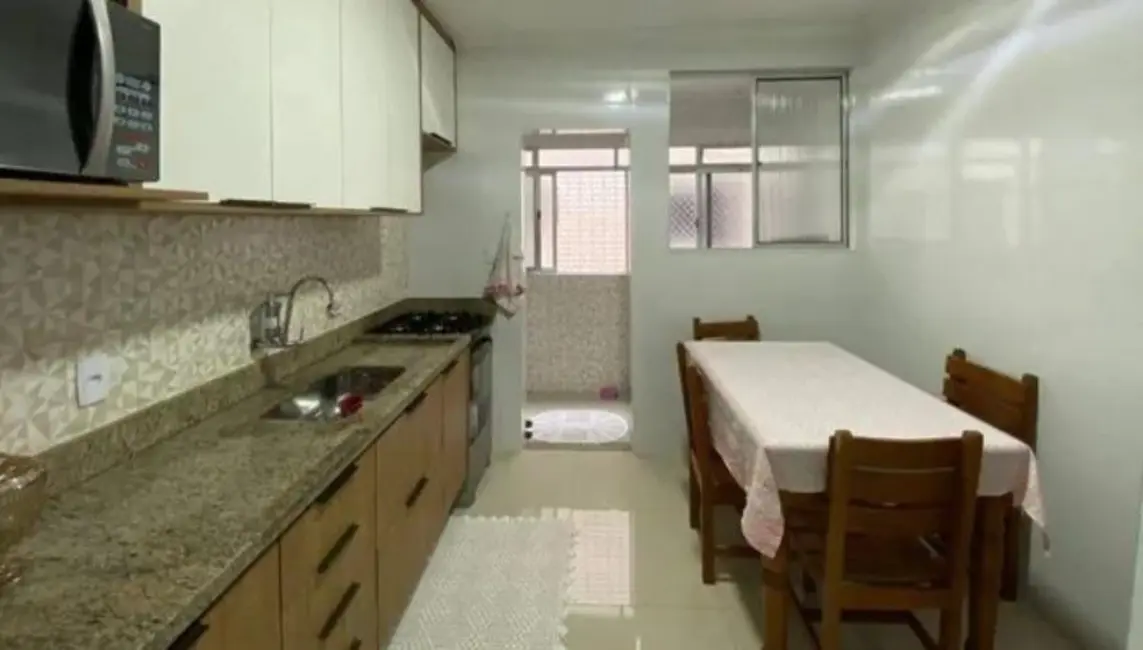 Foto 4 de Apartamento com 2 quartos à venda, 62m2 em Guilhermina, Praia Grande - SP