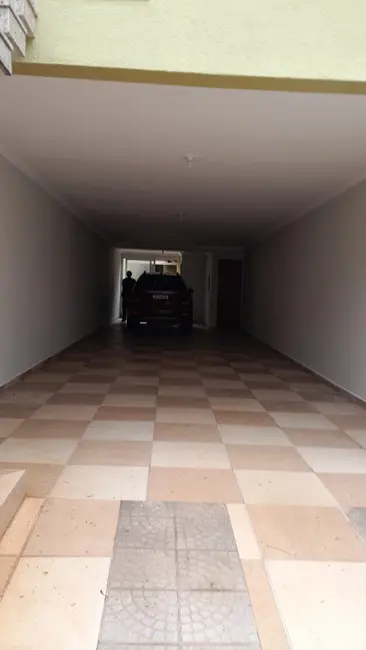 Sobrado com 3 quartos à venda, 199m2 em Parque das Nações, Santo Andre - SP - imagem 3 Foto 3 de Sobrado com 3 quartos à venda, 199m2 em Parque das Nações, Santo Andre - SP