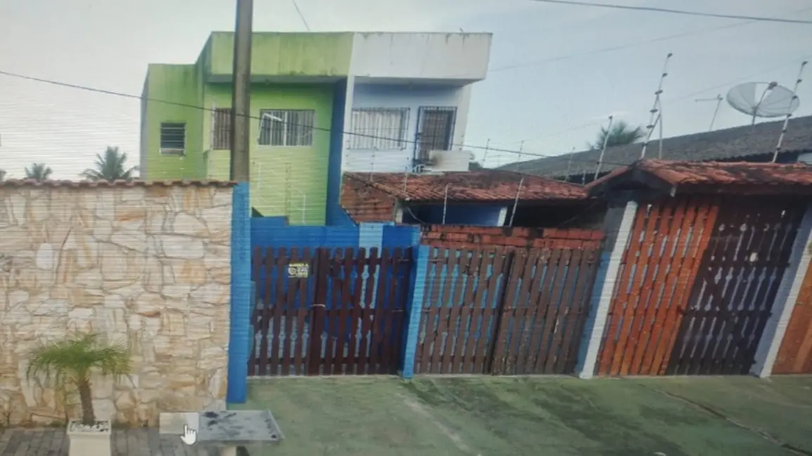 Foto 2 de Casa com 2 quartos à venda, 65m2 em Itanhaem - SP