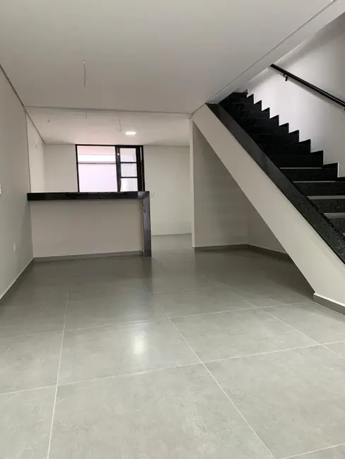 Foto 1 de Sobrado com 3 quartos à venda, 180m2 em Vila Francisco Matarazzo, Santo Andre - SP