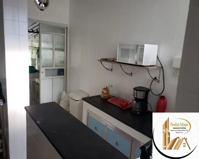 Casa com 3 quartos à venda, 400m2 em Sagrada Família, Belo Horizonte - MG - imagem 7 Foto 7 de Casa com 3 quartos à venda, 400m2 em Sagrada Família, Belo Horizonte - MG