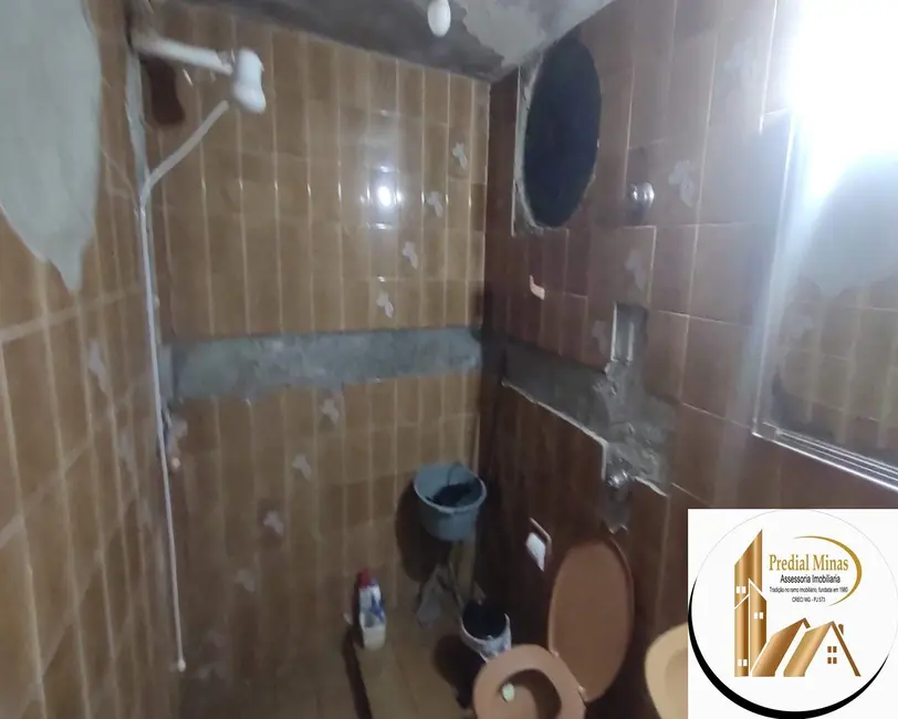 Foto 8 de Casa com 5 quartos à venda, 240m2 em Jardim dos Comerciários (Venda Nova), Belo Horizonte - MG