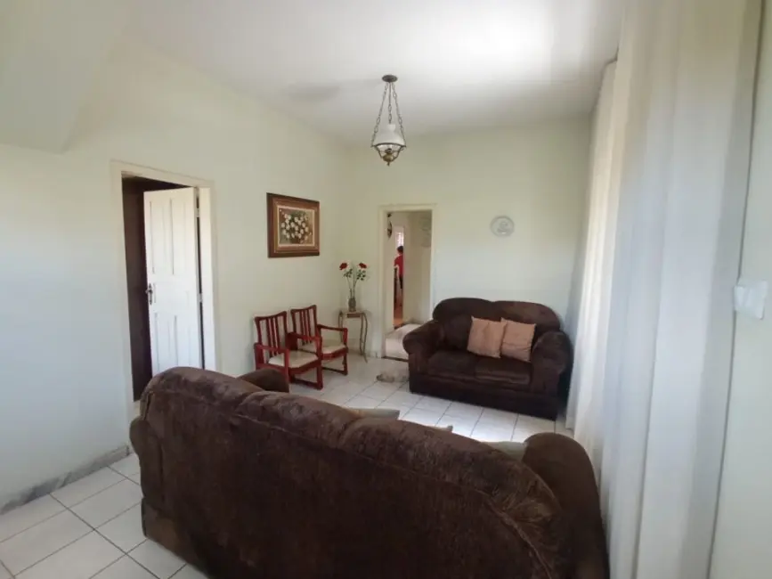 Casa com 3 quartos à venda, 300m2 em Concórdia, Belo Horizonte - MG - imagem 3 Foto 3 de Casa com 3 quartos à venda, 300m2 em Concórdia, Belo Horizonte - MG