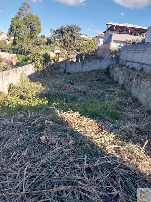 Foto 1 de Terreno / Lote à venda, 360m2 em Lagoa Santa - MG