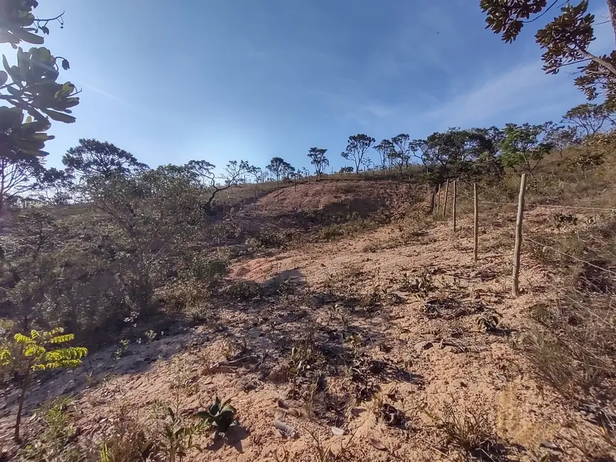 Foto 2 de Terreno / Lote à venda, 513m2 em Esmeraldas - MG