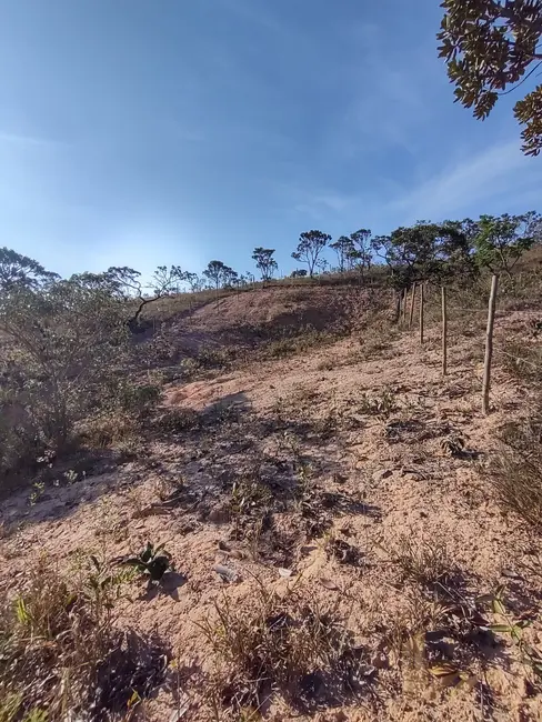 Foto 1 de Terreno / Lote à venda, 513m2 em Esmeraldas - MG