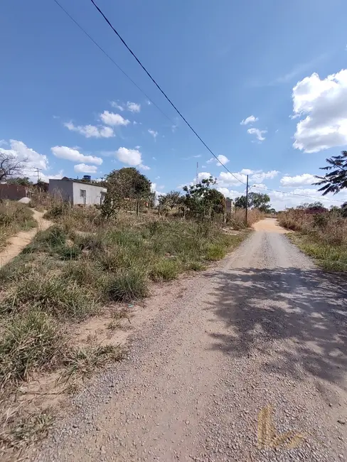 Foto 2 de Terreno / Lote à venda, 360m2 em Caetanopolis - MG