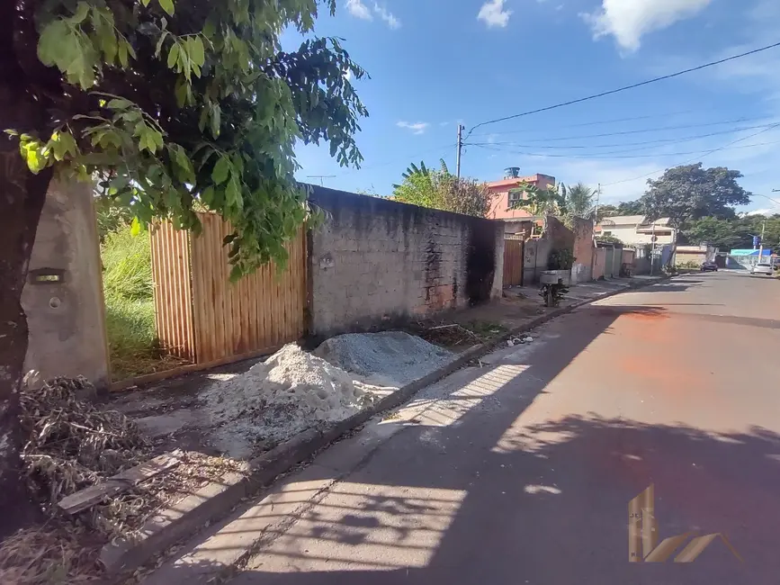 Foto 4 de Terreno / Lote à venda, 361m2 em Contagem - MG