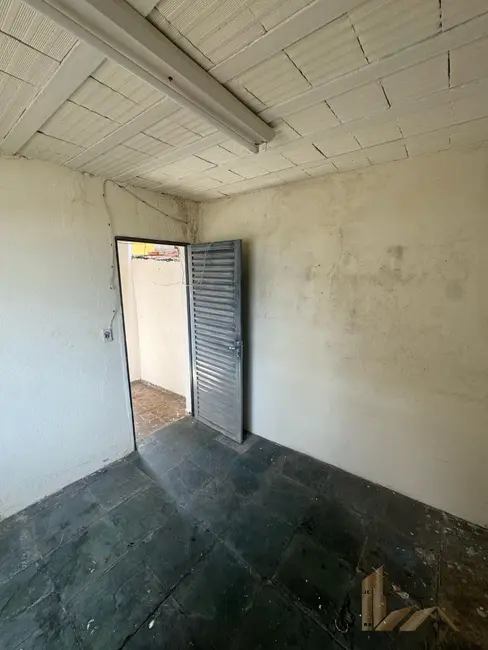 Casa com 3 quartos para alugar, 90m2 em São João Batista (Venda Nova), Belo Horizonte - MG - imagem 6 Foto 6 de Casa com 3 quartos para alugar, 90m2 em São João Batista (Venda Nova), Belo Horizonte - MG