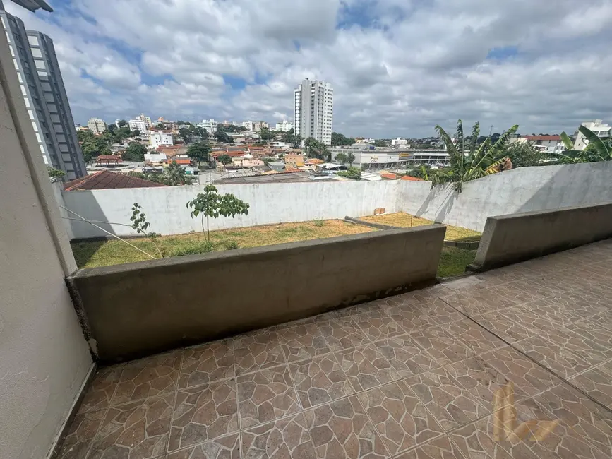 Casa com 3 quartos para alugar, 90m2 em São João Batista (Venda Nova), Belo Horizonte - MG - imagem 8 Foto 8 de Casa com 3 quartos para alugar, 90m2 em São João Batista (Venda Nova), Belo Horizonte - MG