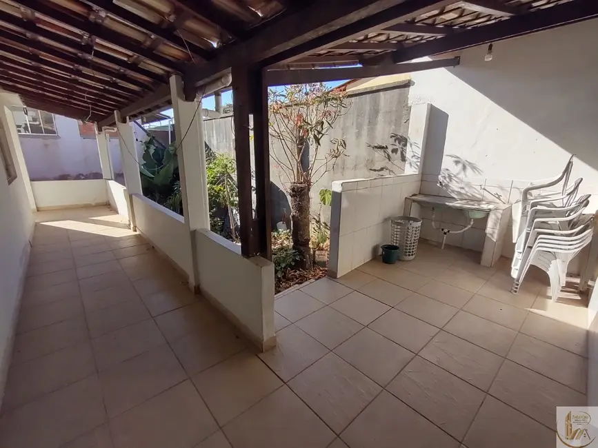 Casa com 9 quartos à venda, 280m2 em Vespasiano - MG - imagem 5 Foto 5 de Casa com 9 quartos à venda, 280m2 em Vespasiano - MG