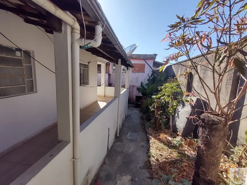 Casa com 9 quartos à venda, 280m2 em Vespasiano - MG - imagem 4 Foto 4 de Casa com 9 quartos à venda, 280m2 em Vespasiano - MG