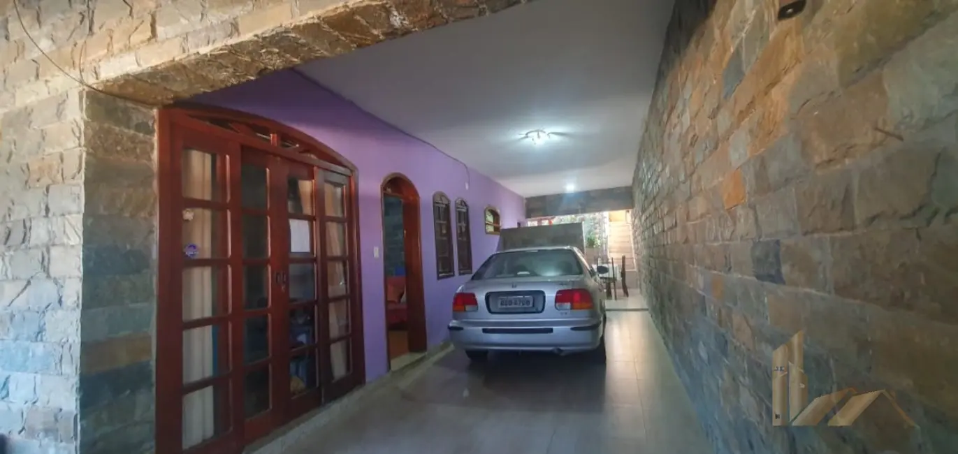 Foto 3 de Casa com 6 quartos à venda, 280m2 em Contagem - MG