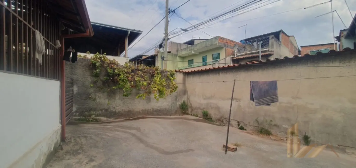 Casa com 4 quartos à venda, 163m2 em Jardim dos Comerciários (Venda Nova), Belo Horizonte - MG - imagem 7 Foto 7 de Casa com 4 quartos à venda, 163m2 em Jardim dos Comerciários (Venda Nova), Belo Horizonte - MG