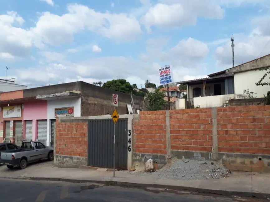 Foto 1 de Casa com 2 quartos à venda, 360m2 em Santa Marta, Ribeirao Das Neves - MG