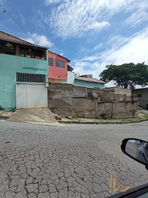 Foto 1 de Casa com 6 quartos à venda, 220m2 em Concórdia, Belo Horizonte - MG