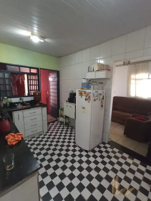 Casa com 6 quartos à venda, 220m2 em Concórdia, Belo Horizonte - MG - imagem 7 Foto 7 de Casa com 6 quartos à venda, 220m2 em Concórdia, Belo Horizonte - MG