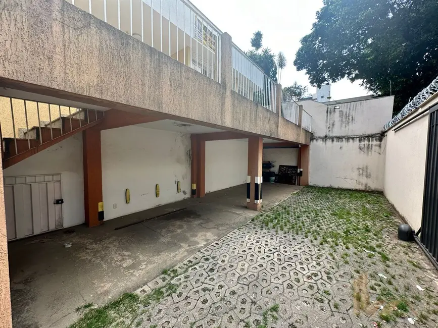 Foto 2 de Casa com 6 quartos para alugar, 360m2 em Cidade Nova, Belo Horizonte - MG