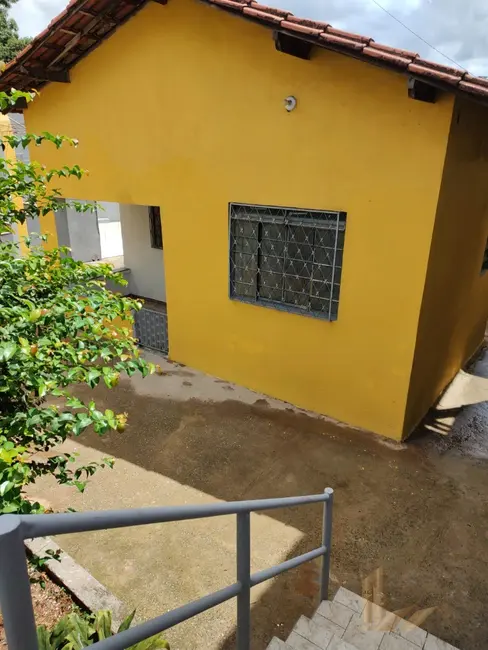 Casa com 3 quartos à venda, 360m2 em Belmonte, Belo Horizonte - MG - imagem 3 Foto 3 de Casa com 3 quartos à venda, 360m2 em Belmonte, Belo Horizonte - MG