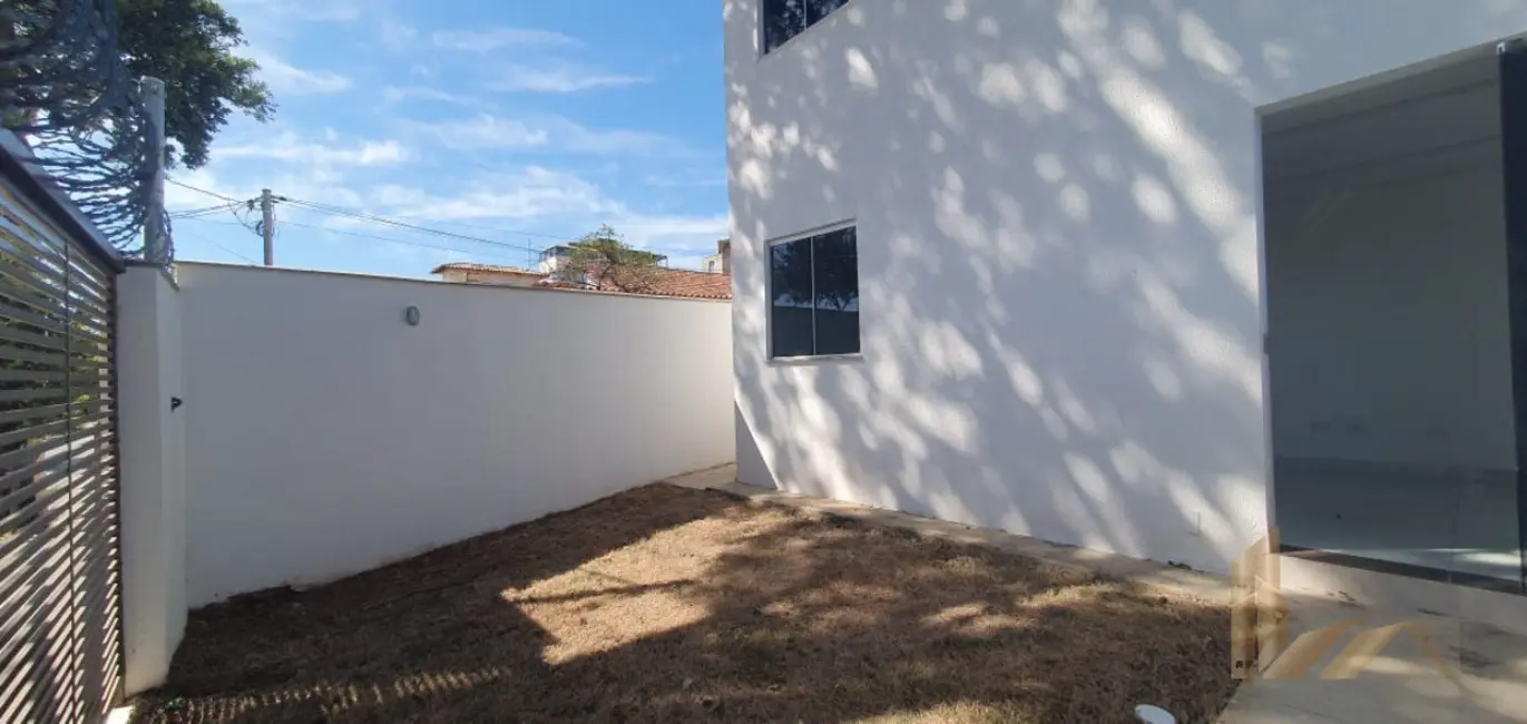 Casa com 3 quartos à venda, 182m2 em Etelvina Carneiro, Belo Horizonte - MG - imagem 3 Foto 3 de Casa com 3 quartos à venda, 182m2 em Etelvina Carneiro, Belo Horizonte - MG
