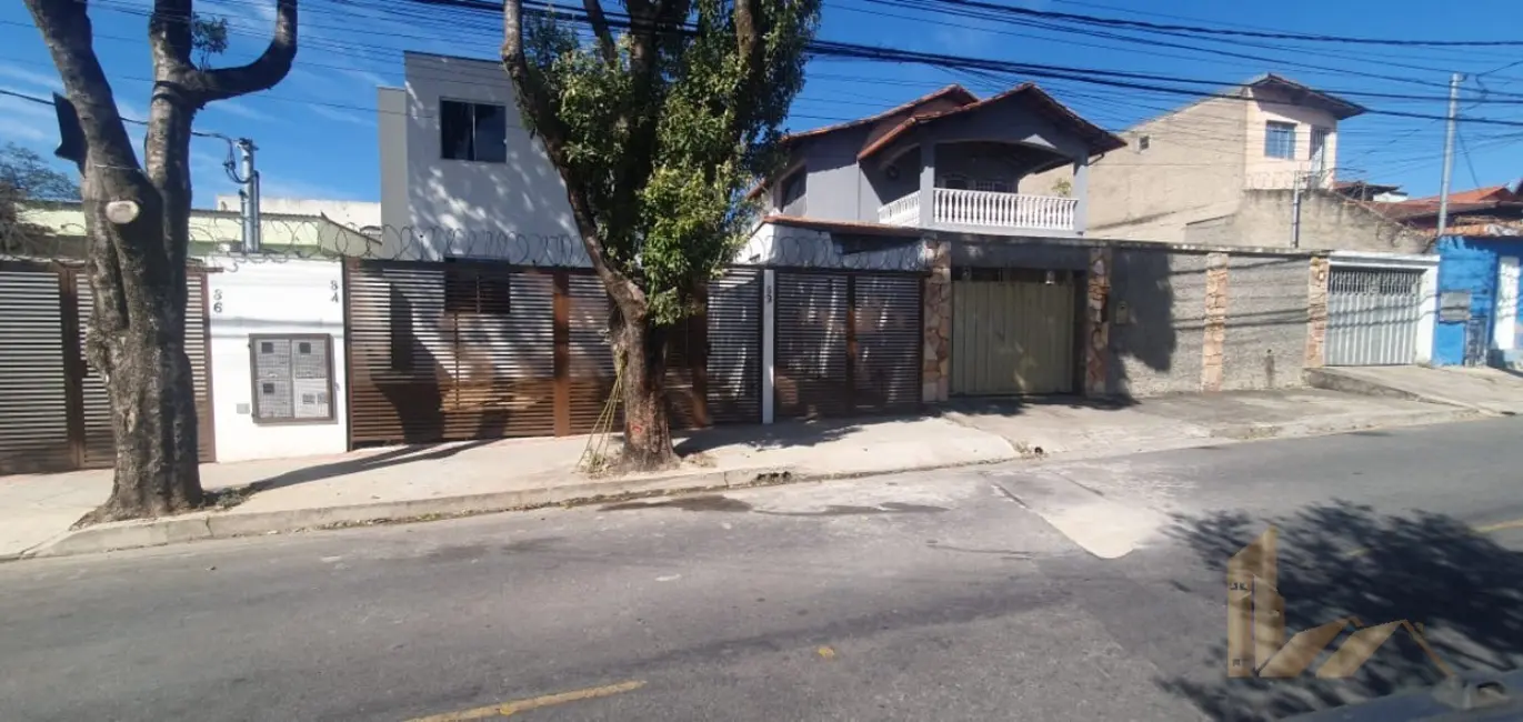 Casa com 3 quartos à venda, 182m2 em Etelvina Carneiro, Belo Horizonte - MG - imagem 2 Foto 2 de Casa com 3 quartos à venda, 182m2 em Etelvina Carneiro, Belo Horizonte - MG
