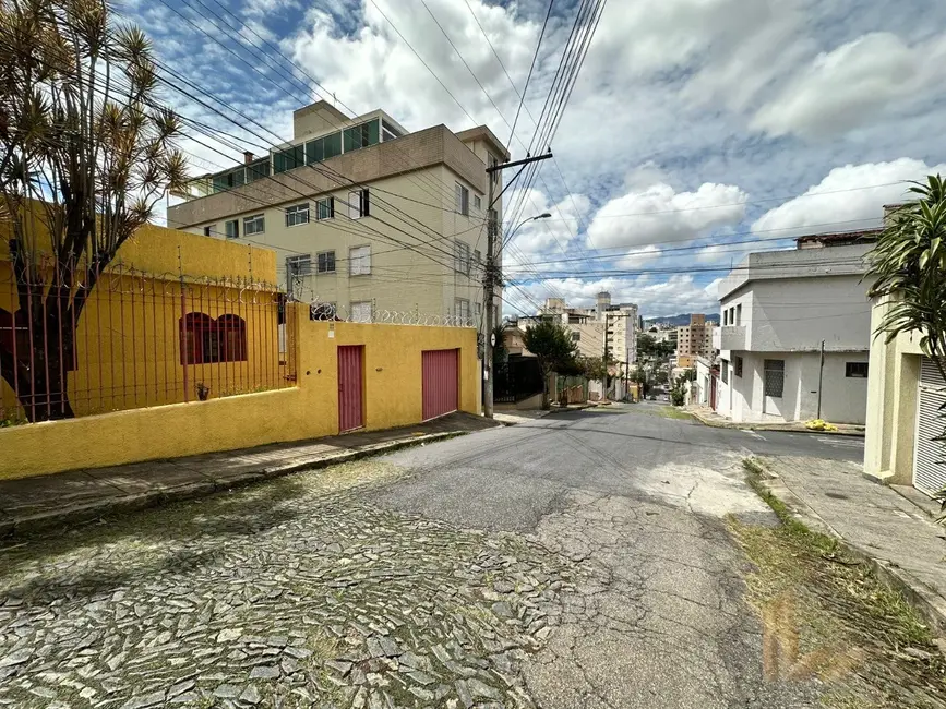 Foto 2 de Casa com 3 quartos à venda, 128m2 em Padre Eustáquio, Belo Horizonte - MG
