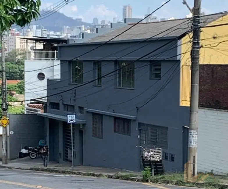 Casa com 7 quartos à venda, 230m2 em Padre Eustáquio, Belo Horizonte - MG - imagem 2 Foto 2 de Casa com 7 quartos à venda, 230m2 em Padre Eustáquio, Belo Horizonte - MG
