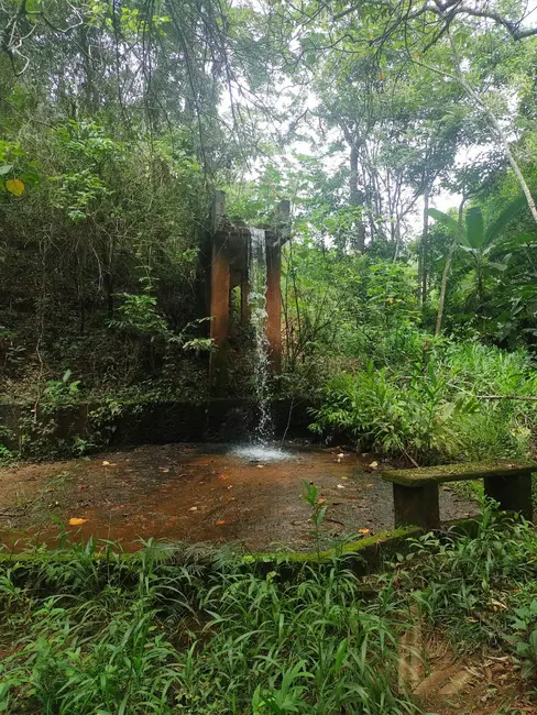 Foto 2 de Sítio / Rancho com 8 quartos à venda, 20000m2 em Sabara - MG