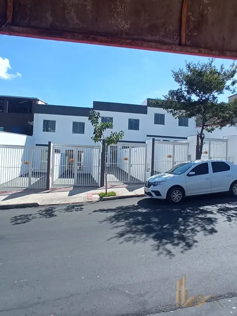 Foto 4 de Casa com 2 quartos à venda, 100m2 em Mantiqueira, Belo Horizonte - MG