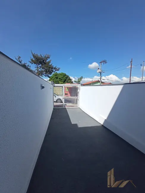 Foto 2 de Casa com 2 quartos à venda, 100m2 em Mantiqueira, Belo Horizonte - MG