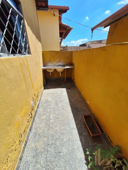Casa com 5 quartos à venda, 360m2 em Cachoeirinha, Belo Horizonte - MG - imagem 4 Foto 4 de Casa com 5 quartos à venda, 360m2 em Cachoeirinha, Belo Horizonte - MG