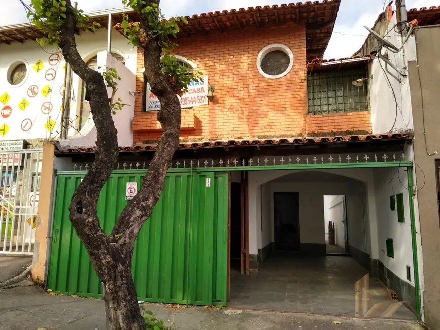 Foto 1 de Casa com 3 quartos à venda, 180m2 em Santa Amélia, Belo Horizonte - MG