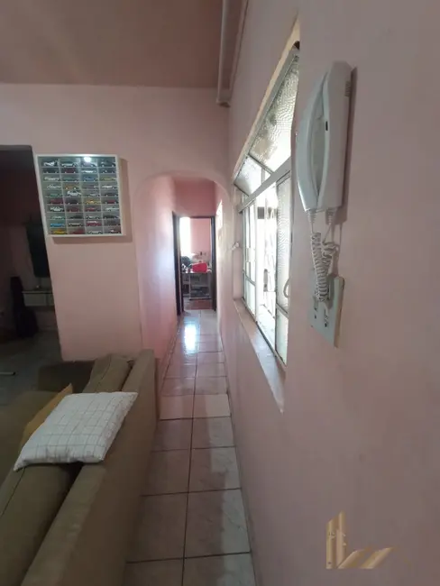 Foto 6 de Casa com 4 quartos à venda, 180m2 em Fernão Dias, Belo Horizonte - MG